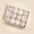 Coffret de 12 boules de Noël blanches en velours