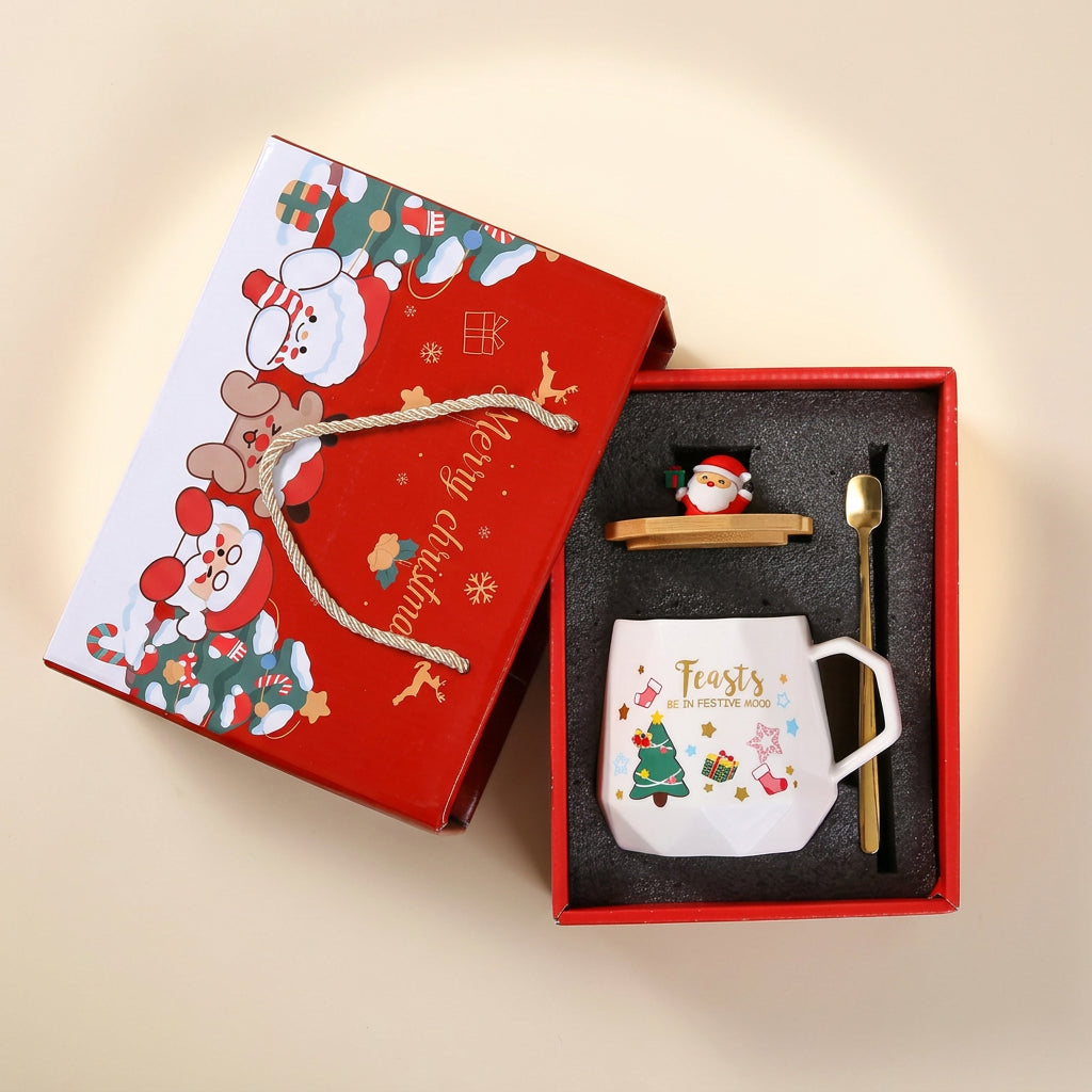 Coffret cadeau mug de Noël motif Sapin ouvert avec couvercle et cuillère dorée