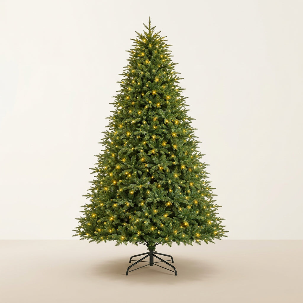 Sapin de Noël artificiel en PE/PVC avec LED intégrées 240 cm – vue de face
