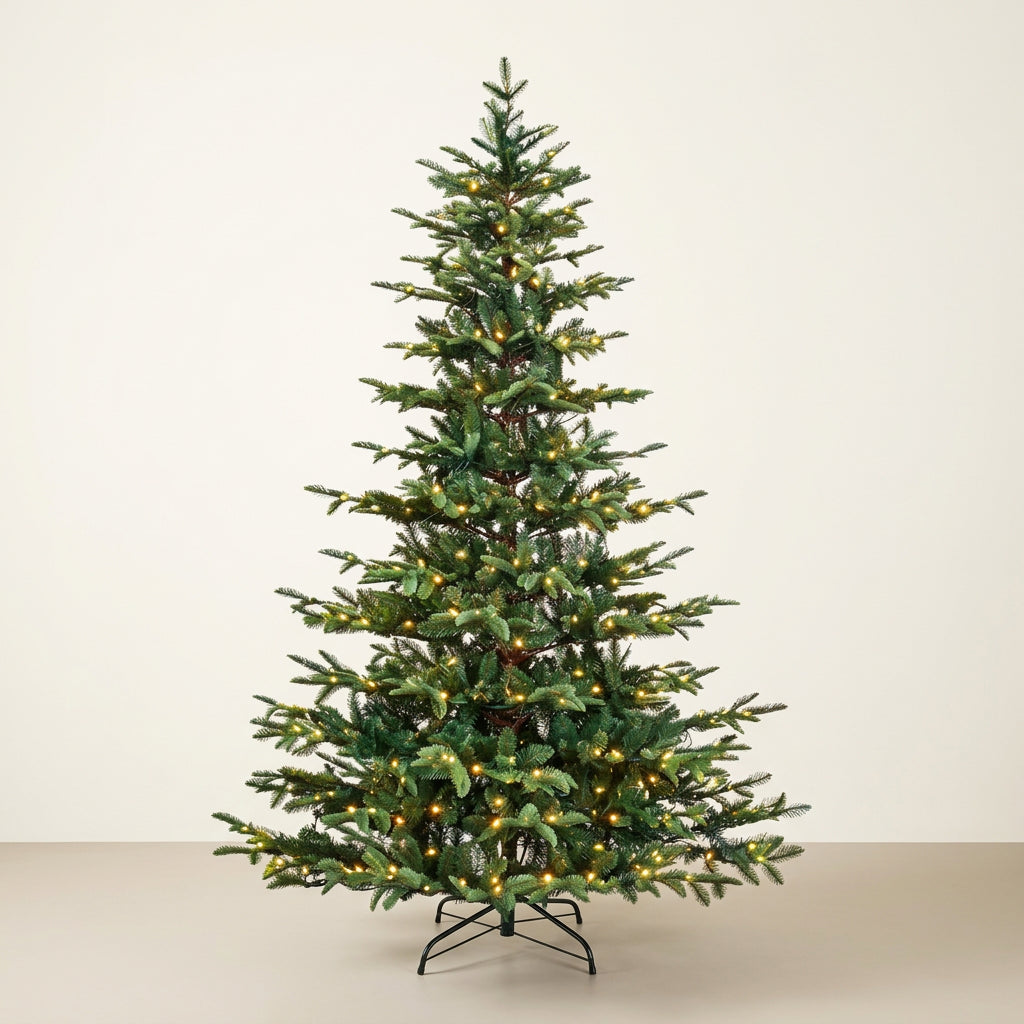 Sapin de Noël artificiel réaliste en PE/PVC avec LED intégrées 150 cm – vue de face